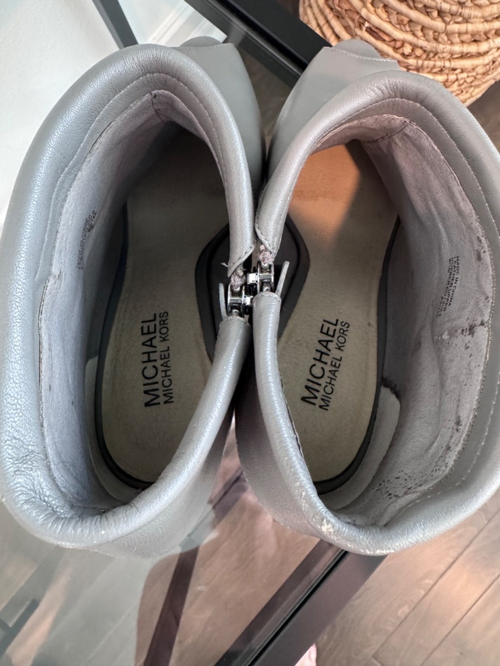 MICHAEL KORS Women’s Kendra Peep Toe Leather Heeled Ankle Booties Size 9.5 - Picture 8 of 16